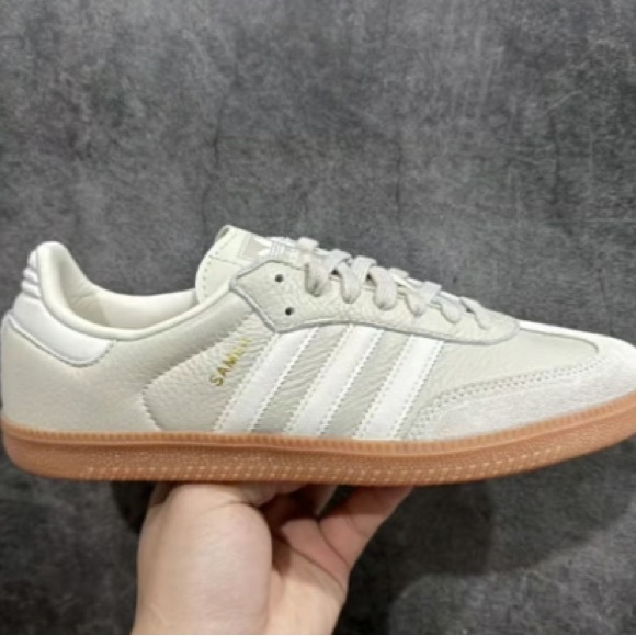 Adidas Samba Shoes - Picture 4 of 5